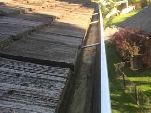 Gutter Cleaning by Dean's Window Cleaning